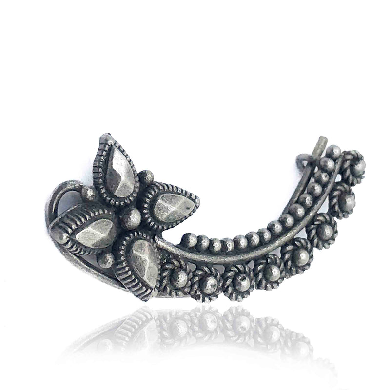 Black Flower Nose Ring Designe