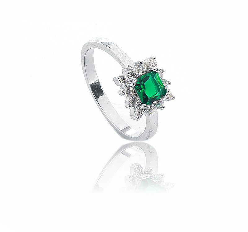 Pinnacle Green and White Stone Silver 925 Ring