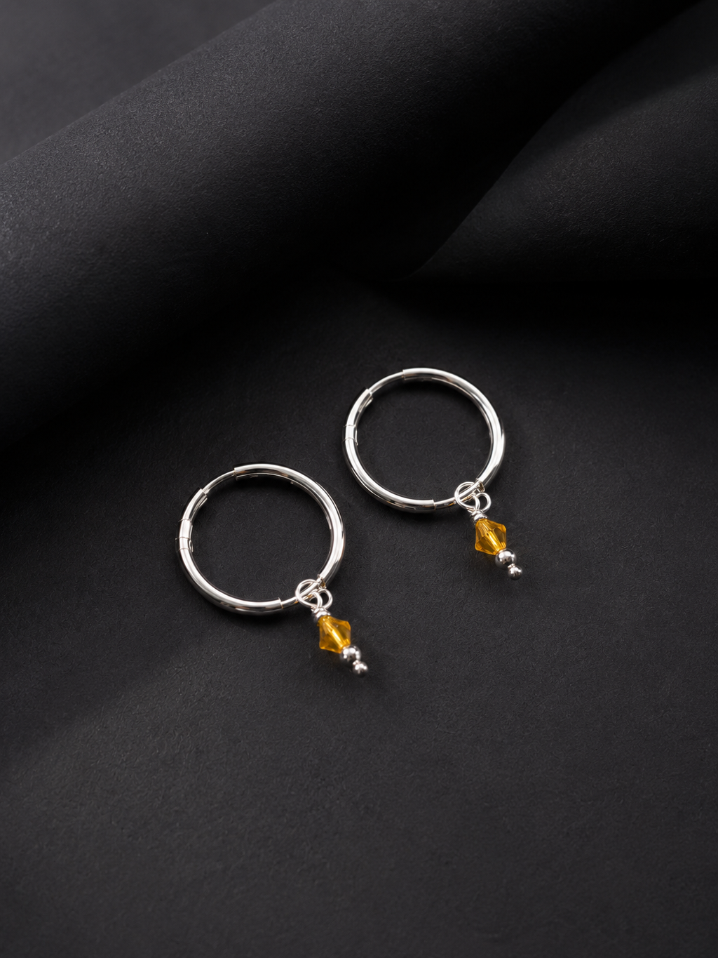 Minimal Circle Charm Hoop Earrings