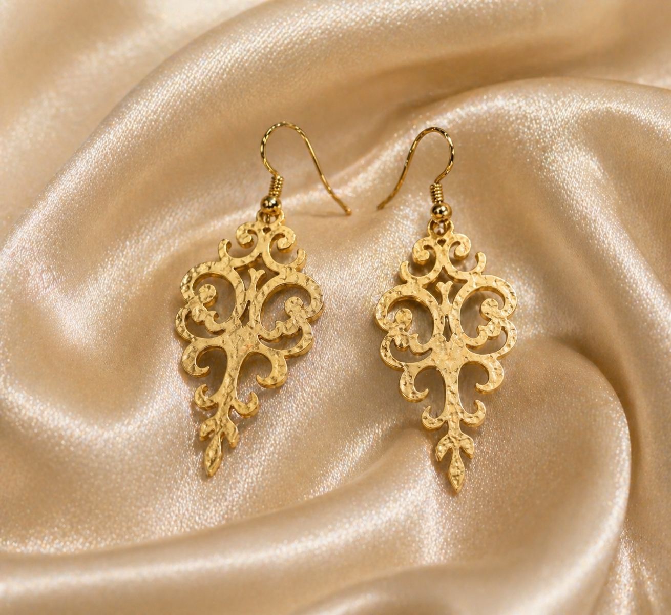 Antique Gold Filigree Dangle Earrings