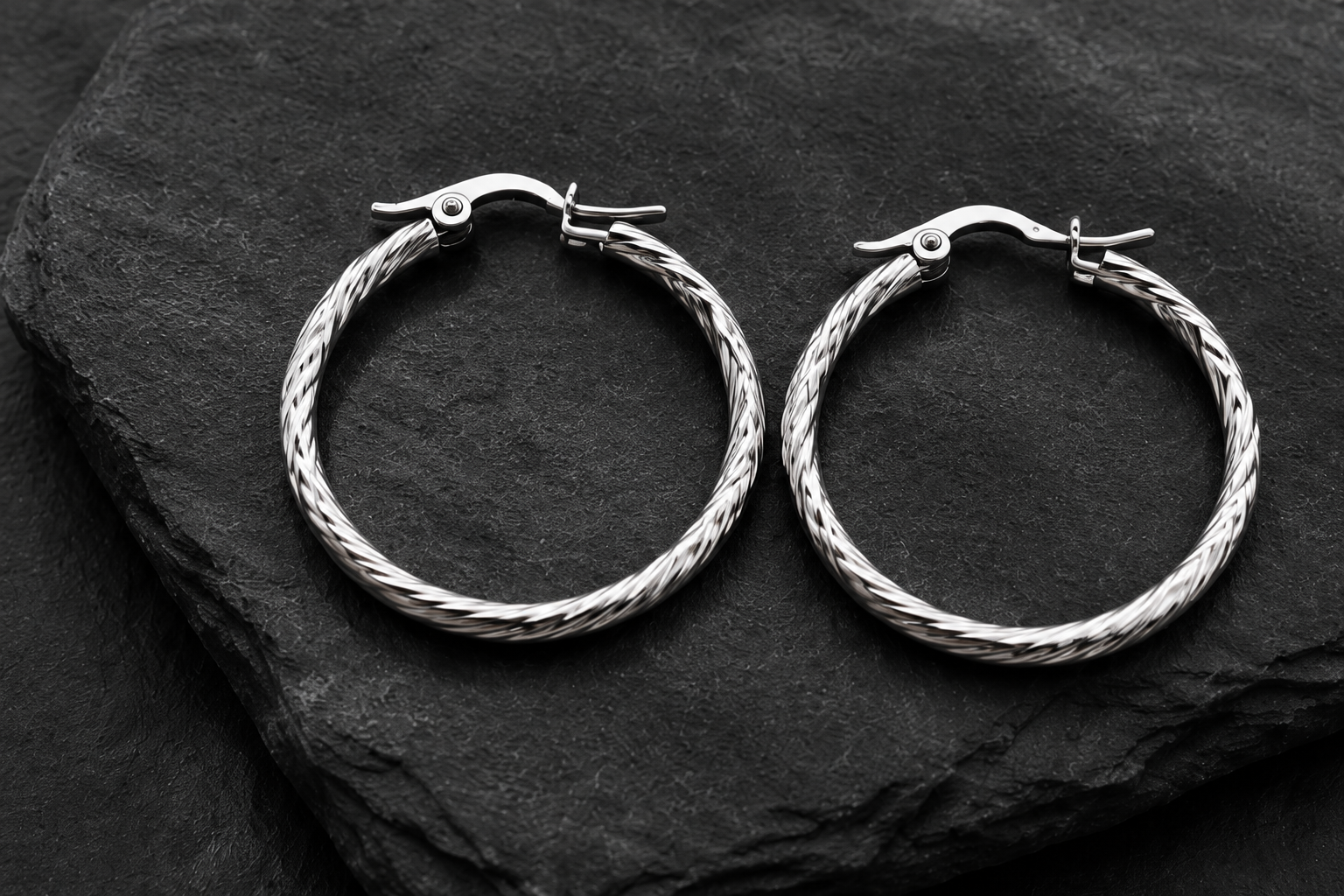 Minimal Silver Hoop Earrings