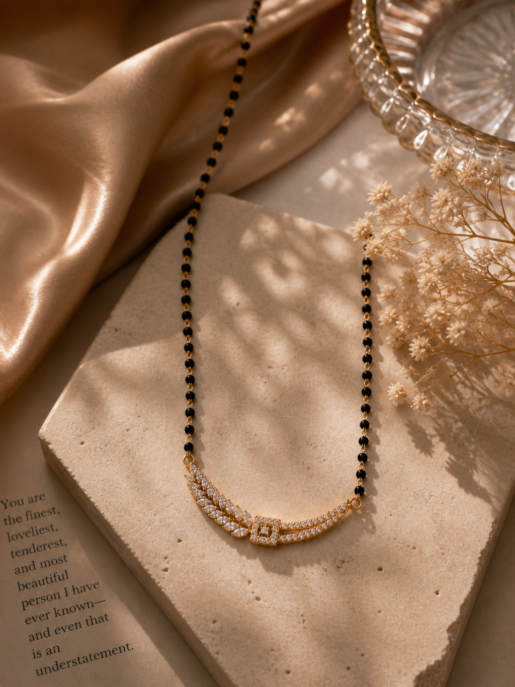 Feather Curve Sparkle