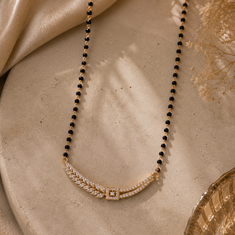 Feather Curve Sparkle