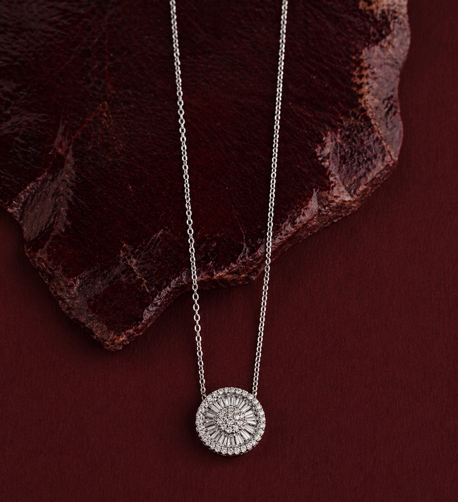 Halo Medallion Pendant Chain