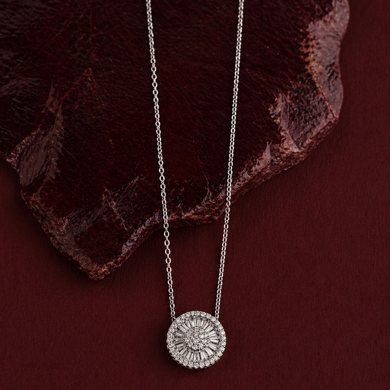 Halo Medallion Pendant Chain