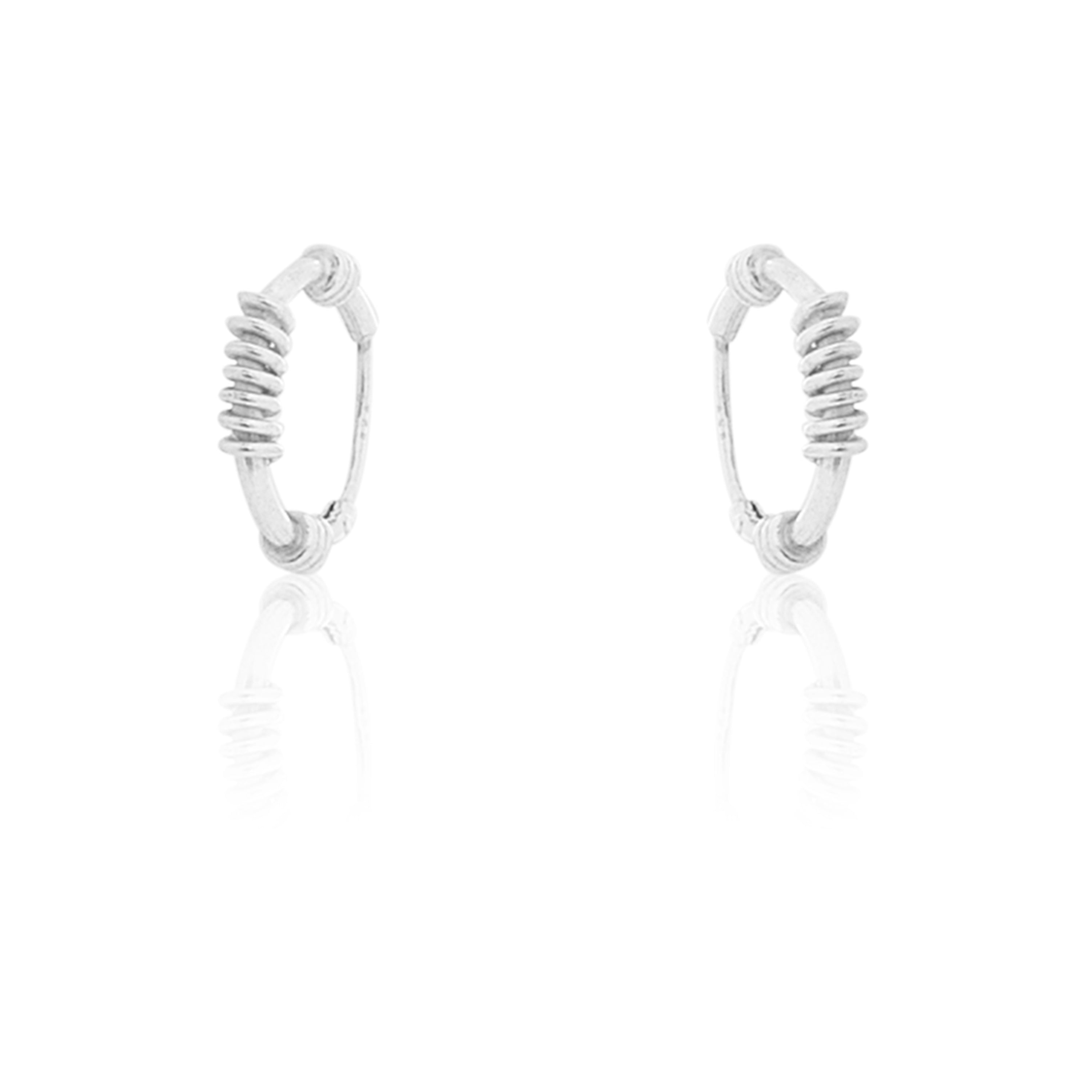Dainty Leaf Platinum Stud Earring