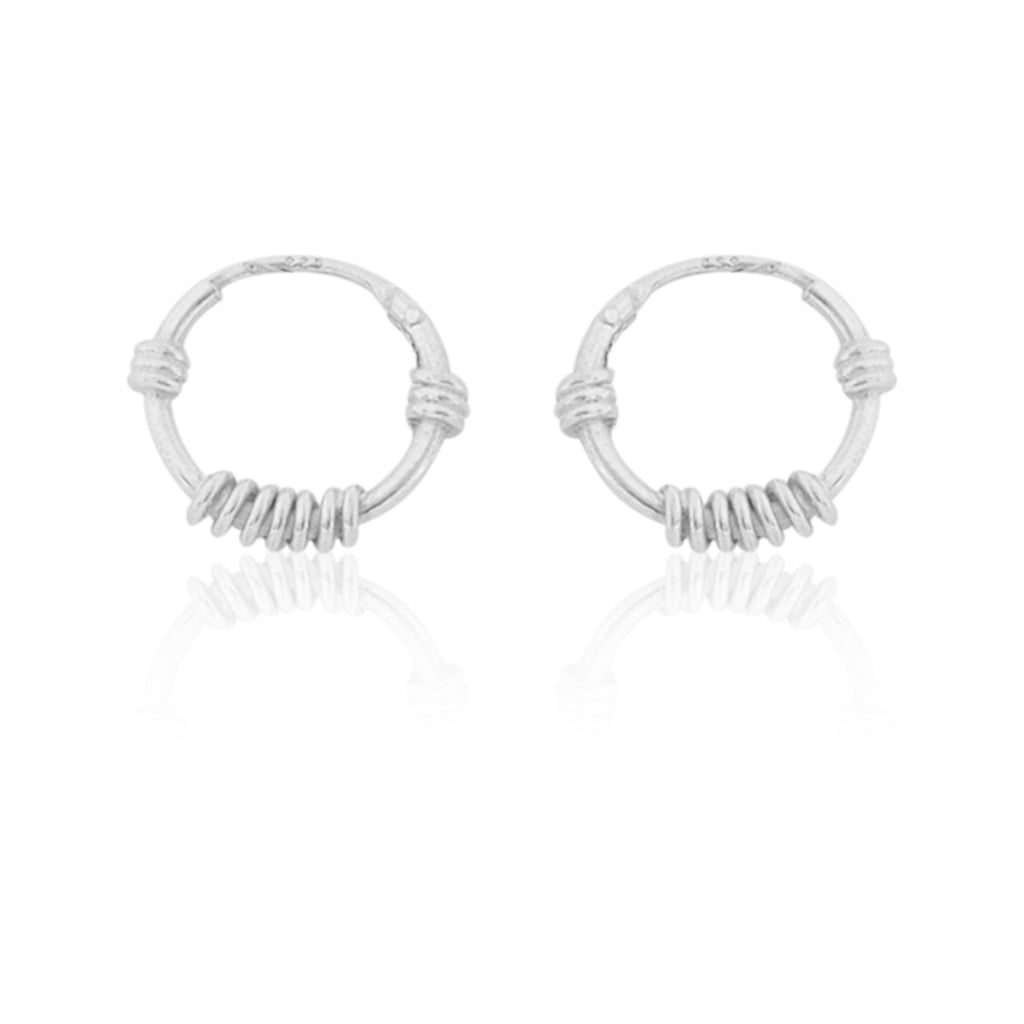 Dainty Leaf Platinum Stud Earring