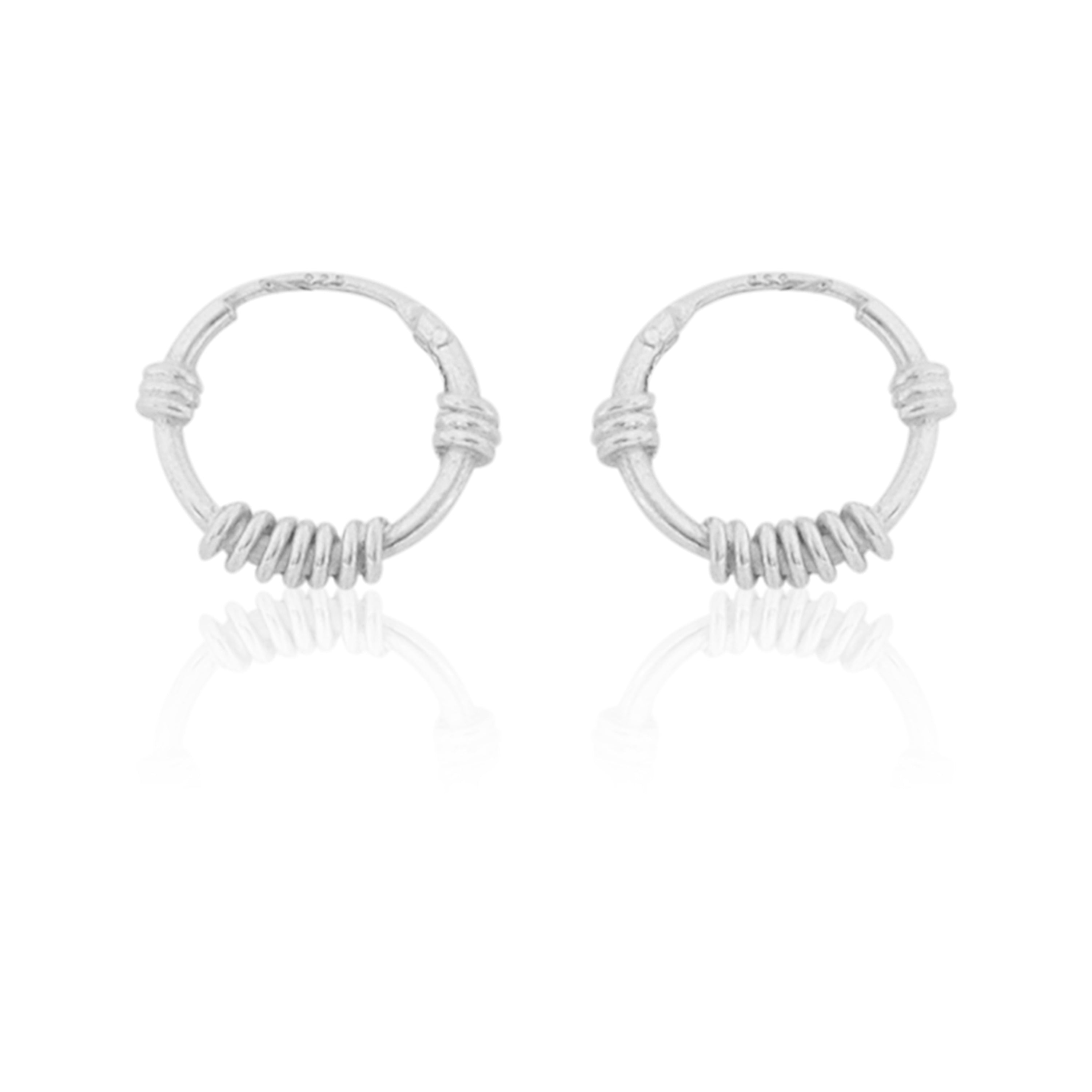Dainty Leaf Platinum Stud Earring