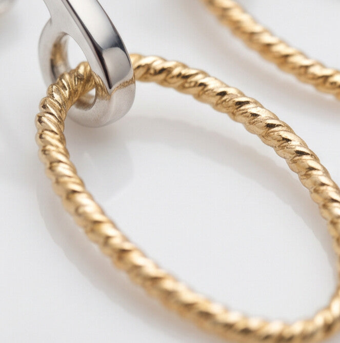 Minimal Oval Hoop Earrings