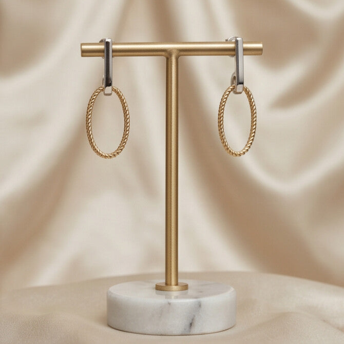 Minimal Oval Hoop Earrings